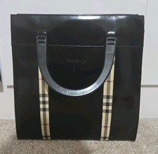 BURBERRY Nova Check Black