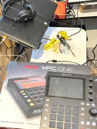 Akai professional mpc one - akai,