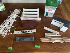 VINTAGE SCALEXTRIC BUILDING