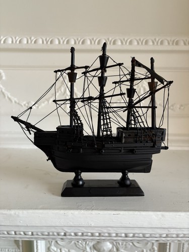 Vintage wooden model - wooden,