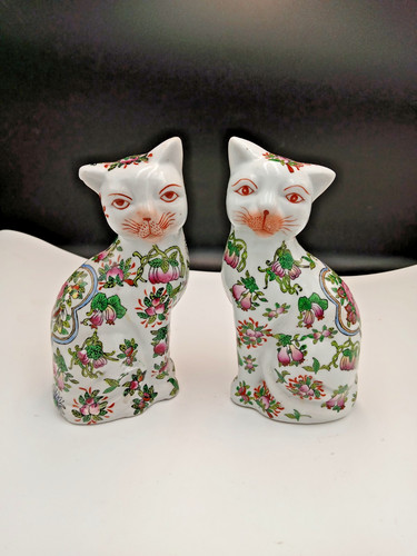 Vintage pair chinese famille - vintage,