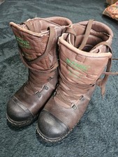 Sthil class chainsaw - 1, boots