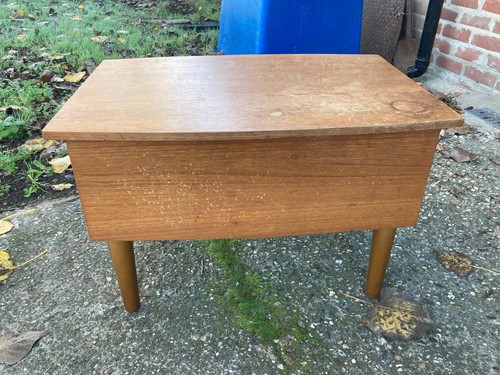 Sewing craft storage - box, on