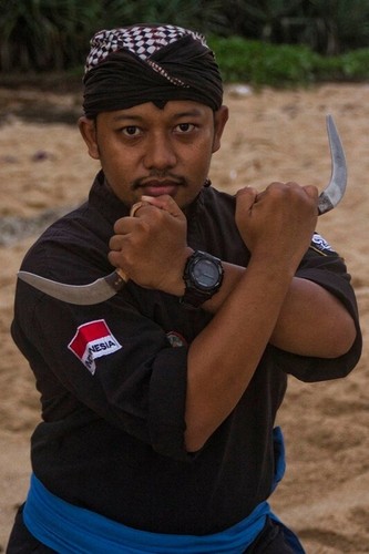 Learn basic weapons pencak - learn,