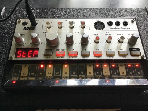Korg volca bass analogue - volca,