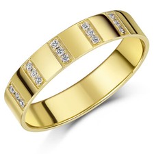 9ct Yellow Gold 5mm Diamond