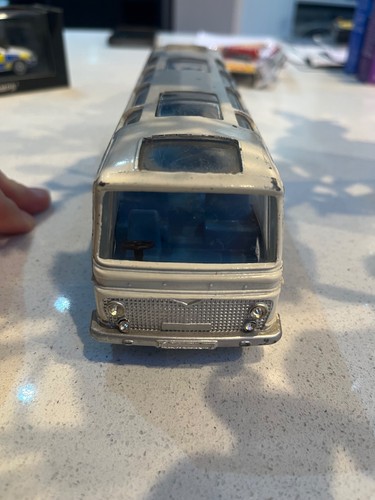 Dinky toys luxury vega - dinky,