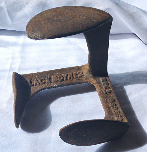 Vintage cast iron cobblers - vintage,