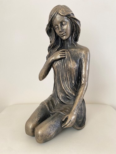 Next bronze effect lady - effect,