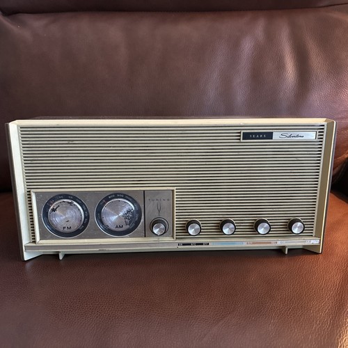 Sears silvertone radio - am/fm,
