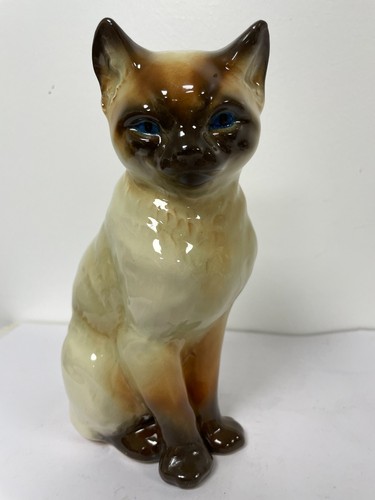 Goebel siamese cat figurine - siamese,