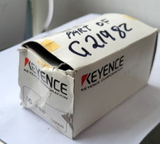 KEYENCE UD-320 ULTRASONIC SENSOR  (BR3.6B6)