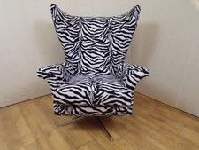 Safari Zebra print swivel wing