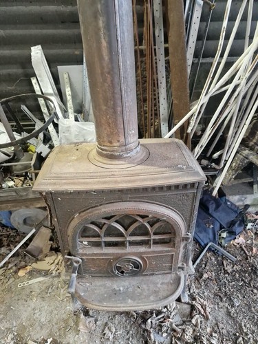 Jotul wood burning stove log - burning,