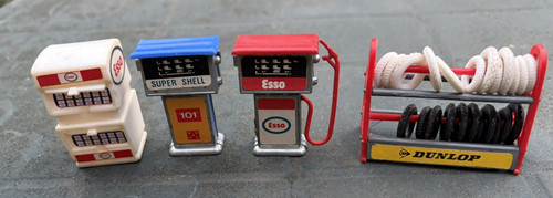 Model garage equipment - esso, &
