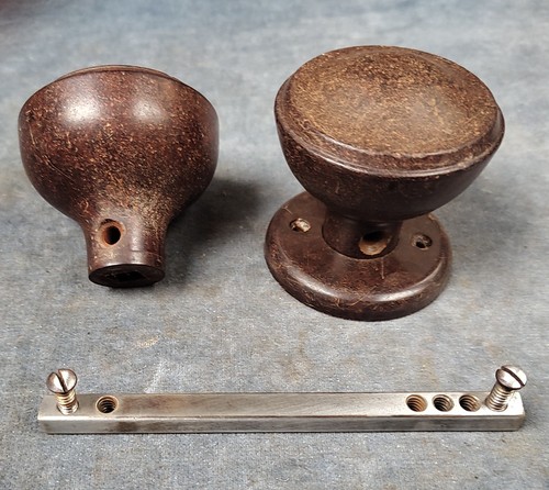 Reclaimed brown round - brown, bakelite