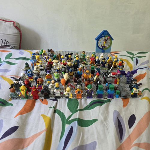 Lego minifigures mixed lot - minifigures,