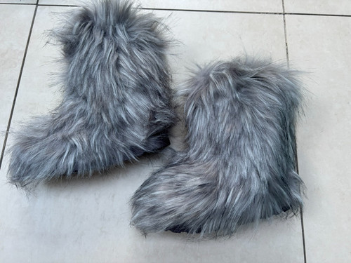 Faux fur fun boots 5 - fur,