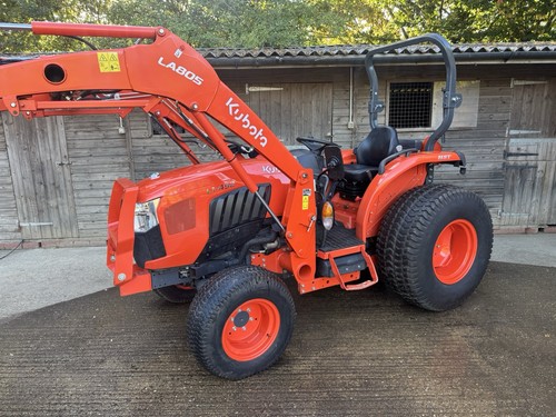 Kubota 452 compact tractor - kubota,
