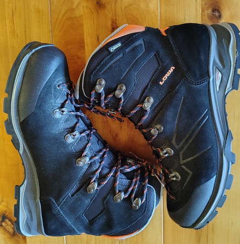Lowa hiking boots - lowa,