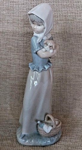 Nao lladro protecting the - lladro,