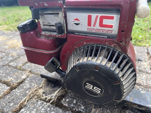 Vintage briggs stratton i c - &,