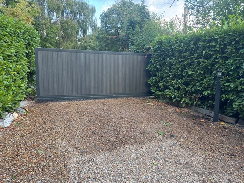 Cantilever gate sliding - sliding,