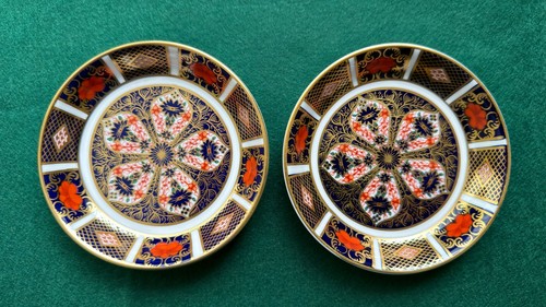 Royal crown derby - crown, imari