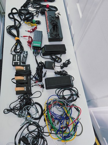 Job lot midi pedals - job, cables