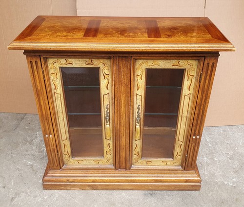 Small antique reproducti0n - small,