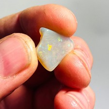6.2 crt Mintabie Crystal Opal