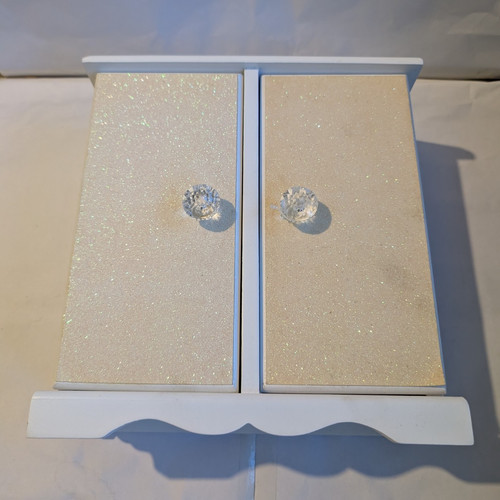 White wood jewellery box - jewellery,
