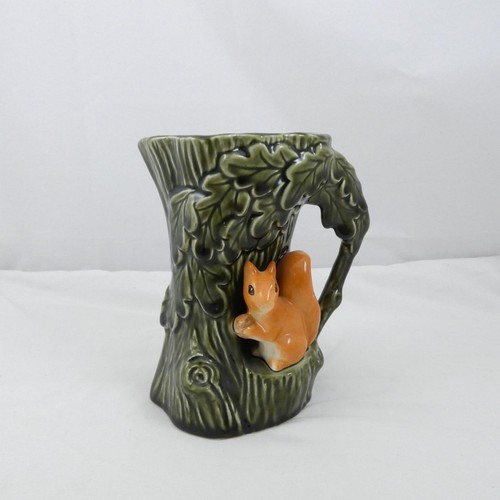 Sylvac 4241 squirrel oak - 4241,
