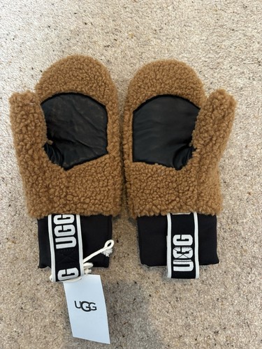 Uggfluff mitten with logo - logo, tape