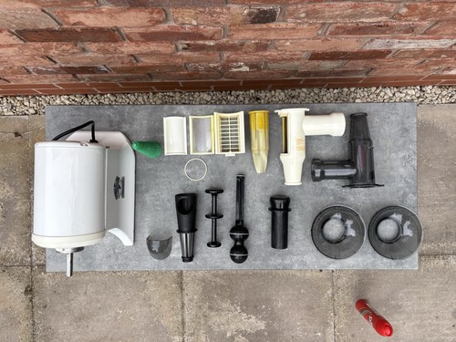 Champion juicer 2000 cold - juicer,