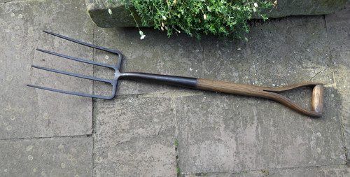 Vintage garden fork digging - garden, fork.