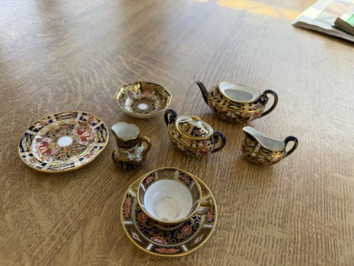 Royal crown derby mini dolls - royal,