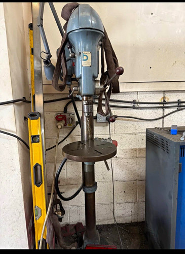 Boxford floor standing pillar - boxford,