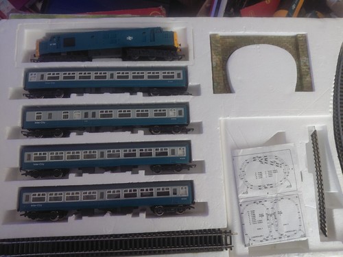 Hornby intercity train set - hornby,