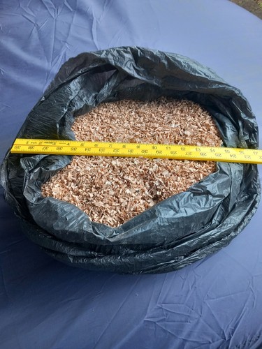 Oak wood chippings shavings - chippings, /shavings