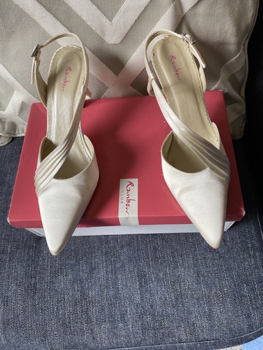 Pair slingback wedding - of,