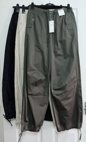 Elasticated waist - ex,