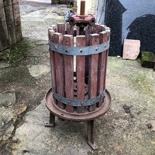 apple pulp grape fruit press