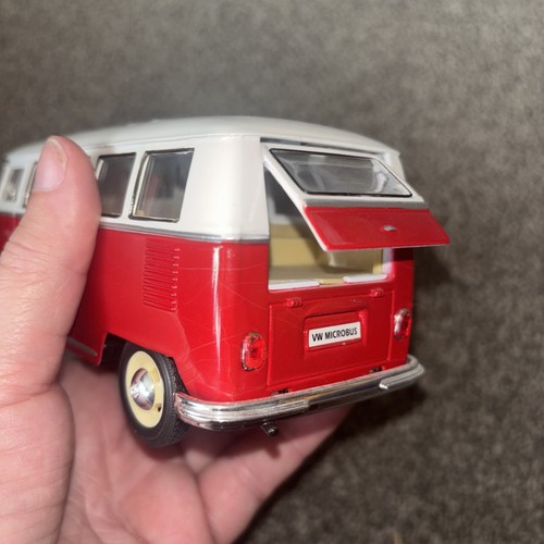 1962 microbus diecast model - vw,