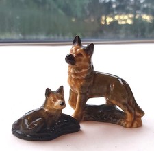 Pair of Wade Whimsies Alsatian