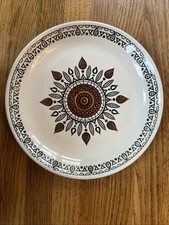 9in/23cm Diameter Vintage