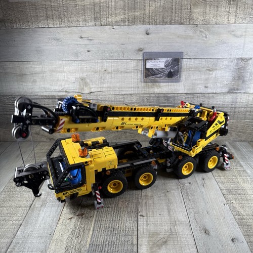 Lego technic mobile crane - technic,