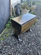 Antique Oak Drop Leaf Gateleg Table with Turned Legs 17th Century Style