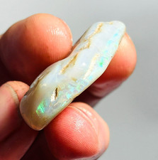 64 crt Opal Ridge White Opal