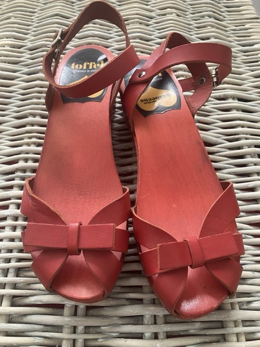 Swedish hasbeens toffel red - swedish,